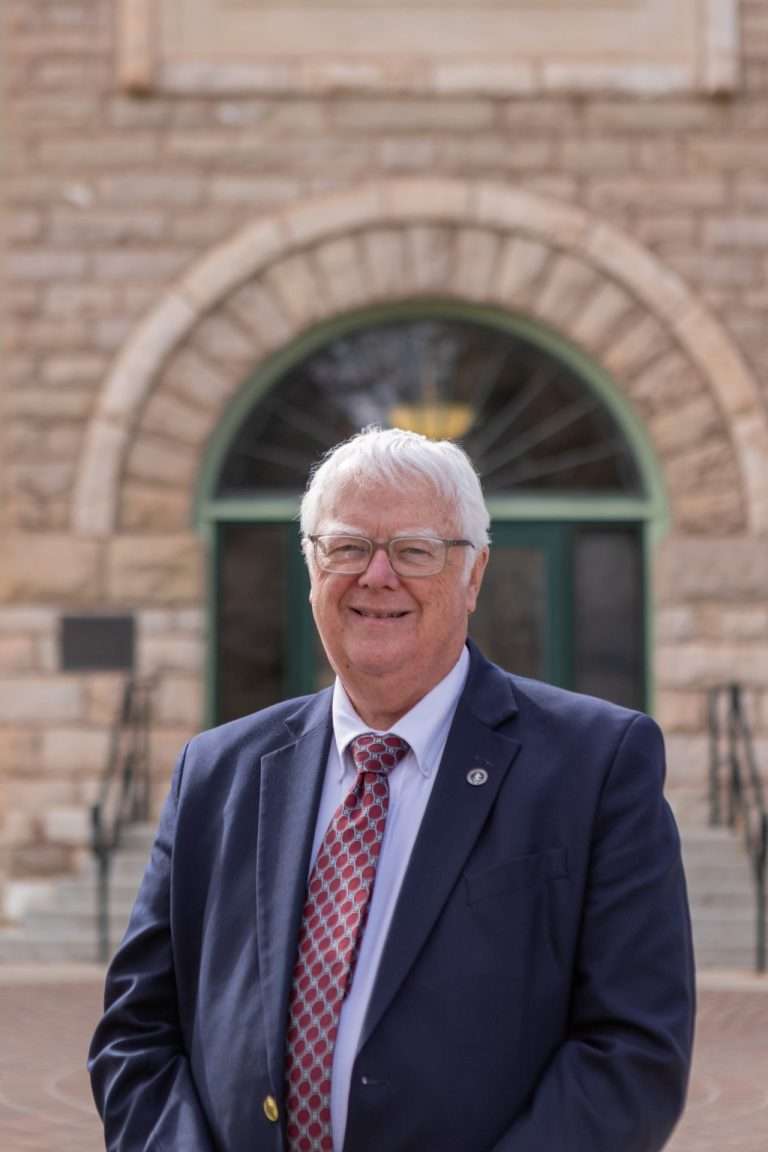 SUU to Honor Lee Byers and Terri Hartley with Distinguished Service ...