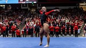 taylor gull on the floor