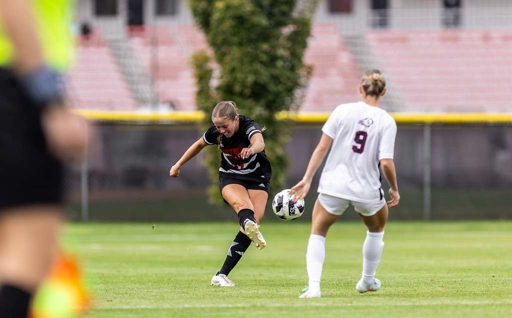 9 28soccervsutahtech 67 xl