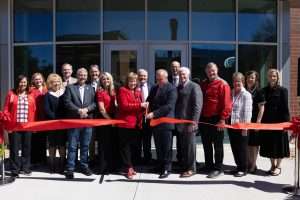 burgessbusinesscenterribboncutting0426 38